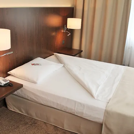 Relexa Airport Duesseldorf/ratingen 4* 拉廷根