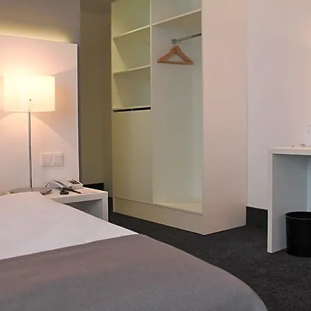 Relexa Airport Duesseldorf/ratingen ראטינגן