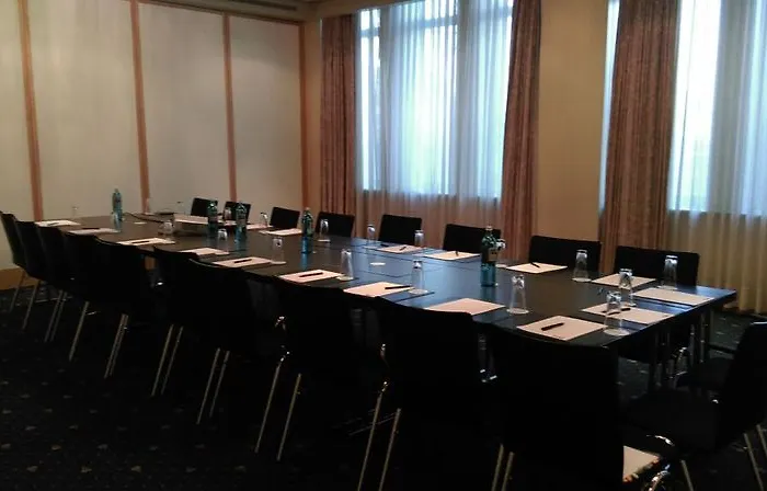 فندق Relexa Airport Duesseldorf/ratingen 4*